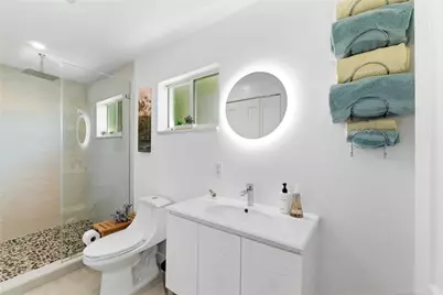 1741 NE 40th Street, Oakland Park, FL 33334 - Photo 24