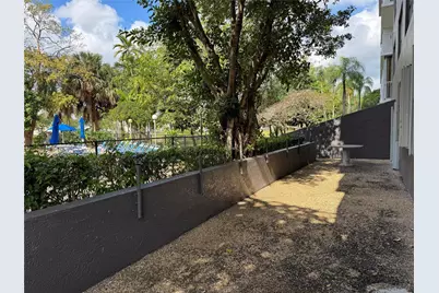 3850 Washington Street #102, Hollywood, FL 33021 - Photo 22