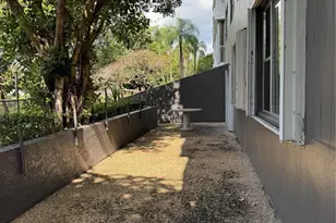 3850 Washington St, Hollywood, FL 33021 - Photo 8