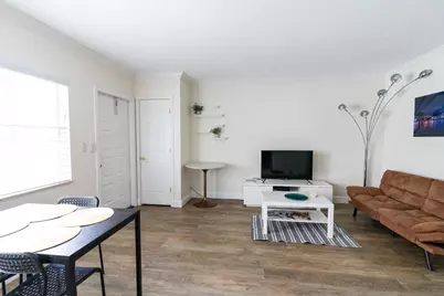 924 SE 2nd Street #3, Fort Lauderdale, FL 33301 - Photo 6