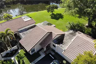 3056 Deer Creek Lake Shore Dr, Deerfield Beach, FL 33442 - Photo 40
