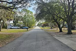 2655 53rd Ave, Vero Beach, FL 32966 - Photo 36