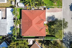 1383 NE 27th St, Pompano Beach, FL 33064 - Photo 10