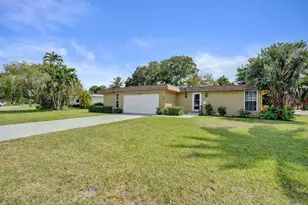 7018 NW 64th St, Tamarac, FL 33321 - Photo 4