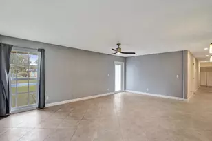 7018 NW 64th St, Tamarac, FL 33321 - Photo 8