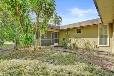 7018 NW 64th Street, Tamarac, FL 33321 - Photo 38