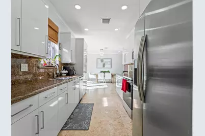 15570 SW 49th Court, Miramar, FL 33027 - Photo 8