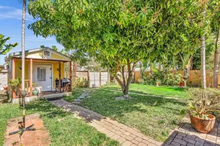 1835 Roosevelt St, Hollywood, FL 33020 - Photo 4