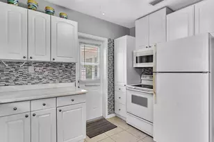 1835 Roosevelt St, Hollywood, FL 33020 - Photo 12