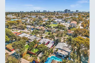 1835 Roosevelt Street, Hollywood, FL 33020 - Photo 38