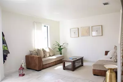 315 NE 208th Terrace, Miami, FL 33179 - Photo 2