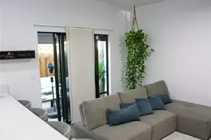 315 NE 208th Terrace, Miami, FL 33179 - Photo 6