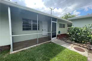 2451 Lincoln St, Hollywood, FL 33020 - Photo 12