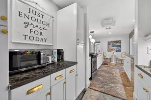 318 NE 26th St, Wilton Manors, FL 33305 - Photo 68