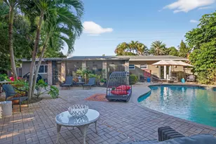 318 NE 26th St, Wilton Manors, FL 33305 - Photo 14