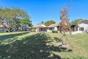 3042 Deer Creek Lake Shore Dr, Deerfield Beach, FL 33442 - Photo 36