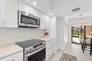 3042 Deer Creek Lake Shore Dr, Deerfield Beach, FL 33442 - Photo 16