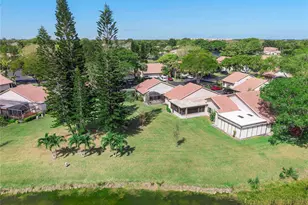 3042 Deer Creek Lake Shore Dr, Deerfield Beach, FL 33442 - Photo 42