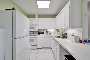 6750 NE 21st Rd, Fort Lauderdale, FL 33308 - Photo 2