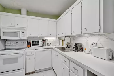 6750 NE 21st Road #123, Fort Lauderdale, FL 33308 - Photo 4