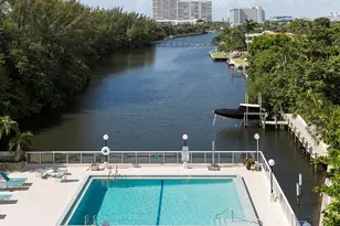 3000 Holiday Dr, Fort Lauderdale, FL 33316 - Photo 18