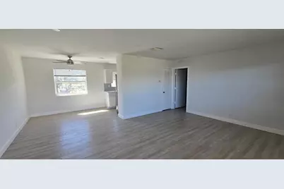 2209 NE 2nd Street #6, Pompano Beach, FL 33062 - Photo 8