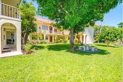 2209 NE 2nd Street #6, Pompano Beach, FL 33062 - Photo 1