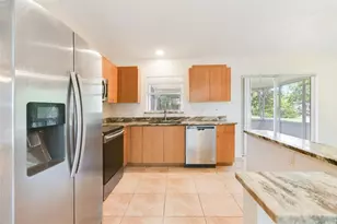 180 NW Friar St, Port Saint Lucie, FL 34983 - Photo 16