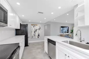 2900 NE 30th St, Fort Lauderdale, FL 33306 - Photo 12