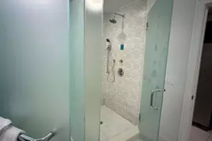 5300 NW 87th Ave, Miami, FL 33178 - Photo 12