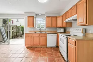 110 Old English Ct, Jupiter, FL 33477 - Photo 16