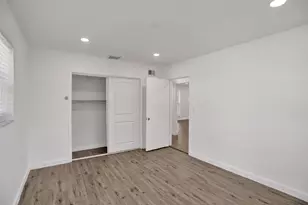 30 NE 139th St, North Miami, FL 33161 - Photo 50