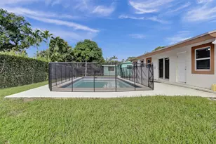 30 NE 139th St, North Miami, FL 33161 - Photo 62