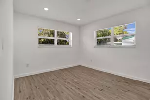 30 NE 139th St, North Miami, FL 33161 - Photo 46