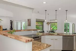 3610 Washington Ln, Hollywood, FL 33026 - Photo 8