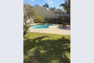 3610 Washington Lane, Hollywood, FL 33026 - Photo 14