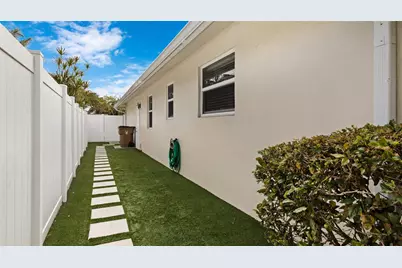 817 SE 13th Court, Deerfield Beach, FL 33441 - Photo 26