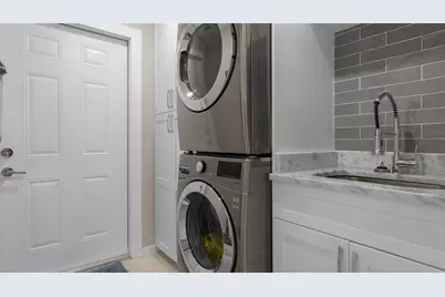 817 SE 13th Court, Deerfield Beach, FL 33441 - Photo 20