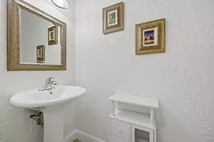 454 Westree Ln, Plantation, FL 33324 - Photo 8