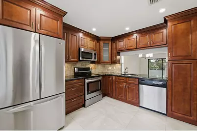 454 Westree Lane, Plantation, FL 33324 - Photo 4