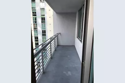 325 S Biscayne Boulevard #3224, Miami, FL 33131 - Photo 12