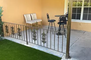 5121 SW 40th Ave, Fort Lauderdale, FL 33314 - Photo 2