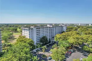 605 Oaks Dr, Pompano Beach, FL 33069 - Photo 34