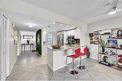 605 Oaks Drive #701, Pompano Beach, FL 33069 - Photo 2