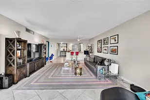605 Oaks Dr, Pompano Beach, FL 33069 - Photo 10