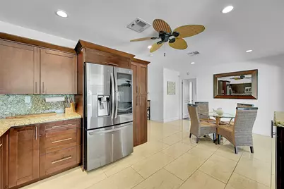 1080 SE 9th Avenue, Pompano Beach, FL 33060 - Photo 6