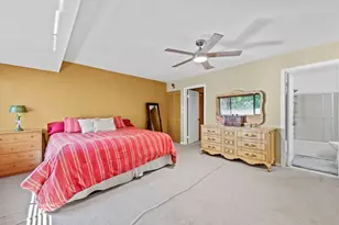 3900 NE 18th Ave, Oakland Park, FL 33334 - Photo 10