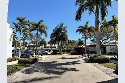 3900 NE 18th Avenue #40, Oakland Park, FL 33334 - Photo 24