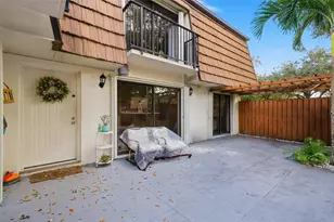 9142 SW 23rd St, Davie, FL 33324 - Photo 8