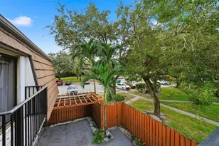 9142 SW 23rd St, Davie, FL 33324 - Photo 4
